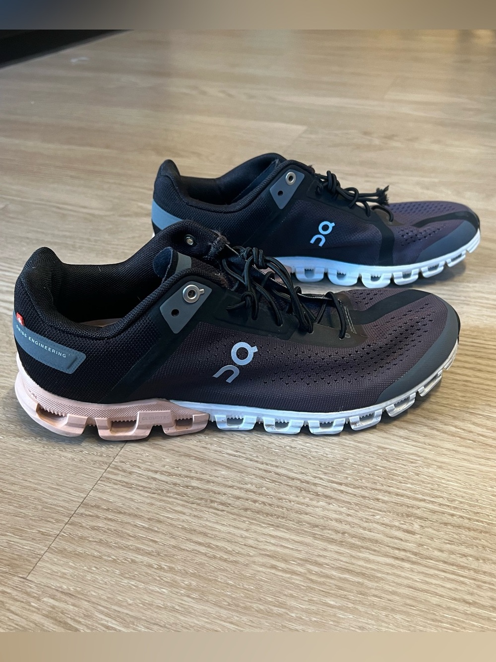 On Cloud Cloudflow Rock Rose Womens 7.5 Black Pink White Running Shoes Sneaker
